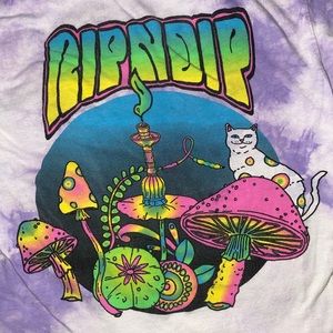 rip n dip tee 💜